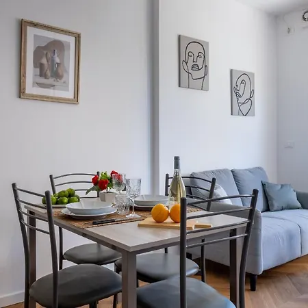 Guesthost - Cisanello Lovely In *