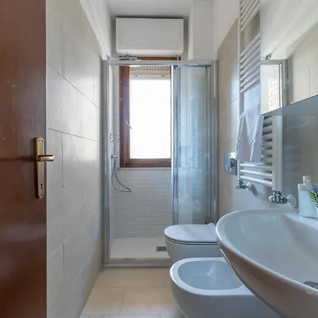 Guesthost - Cisanello Lovely In *